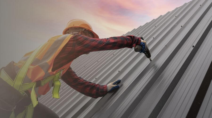 Expert Emergency Roof Repairs services in Auburndale, MA